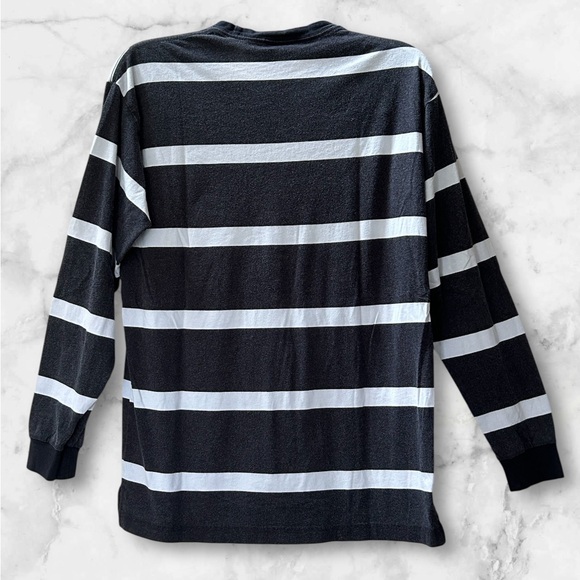 PINK Victoria’s Secret Striped Black Gray White Logo Long Sleeve Top Size S - Picture 3 of 8